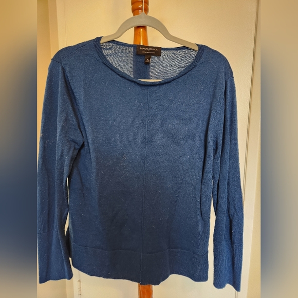 Banana Republic Factory Size M 100% Merino Wool Sweater in Blue - Picture 1 of 4